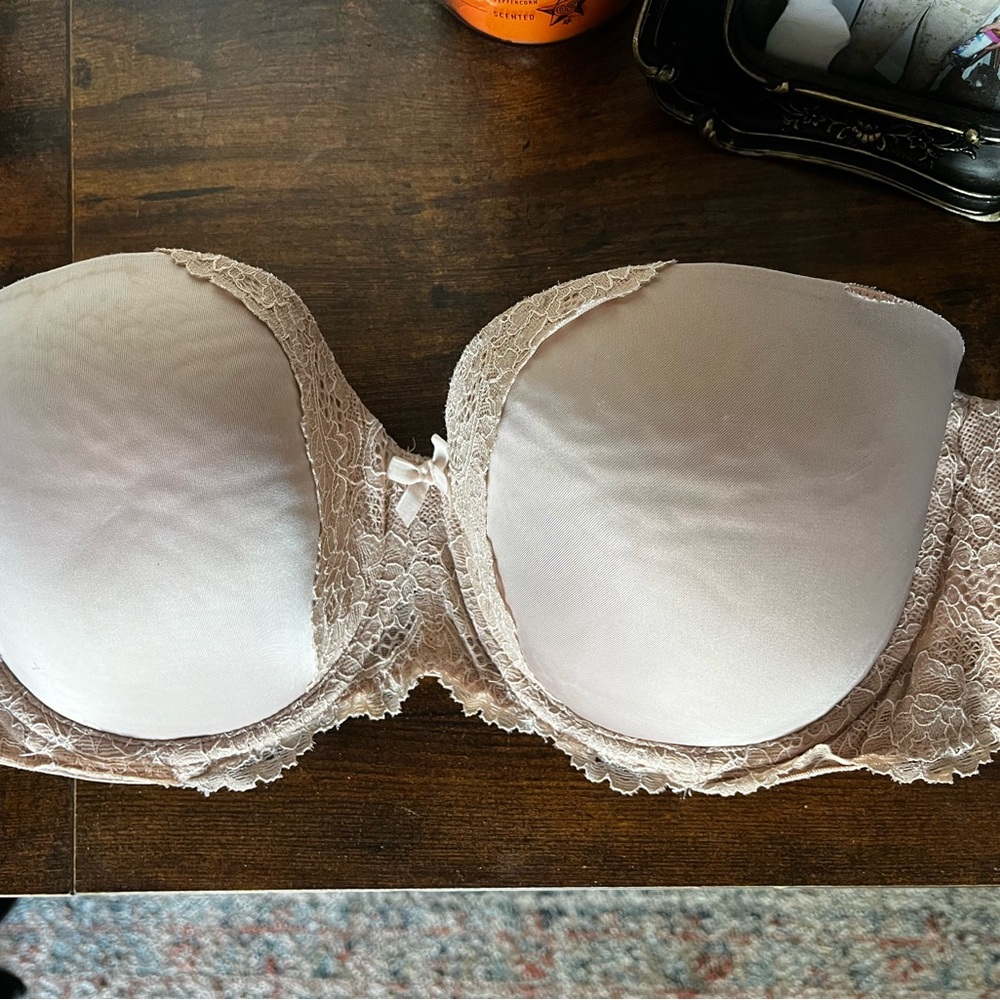 Victoria's Secret Blush Nude Dream Angels Lace Bra